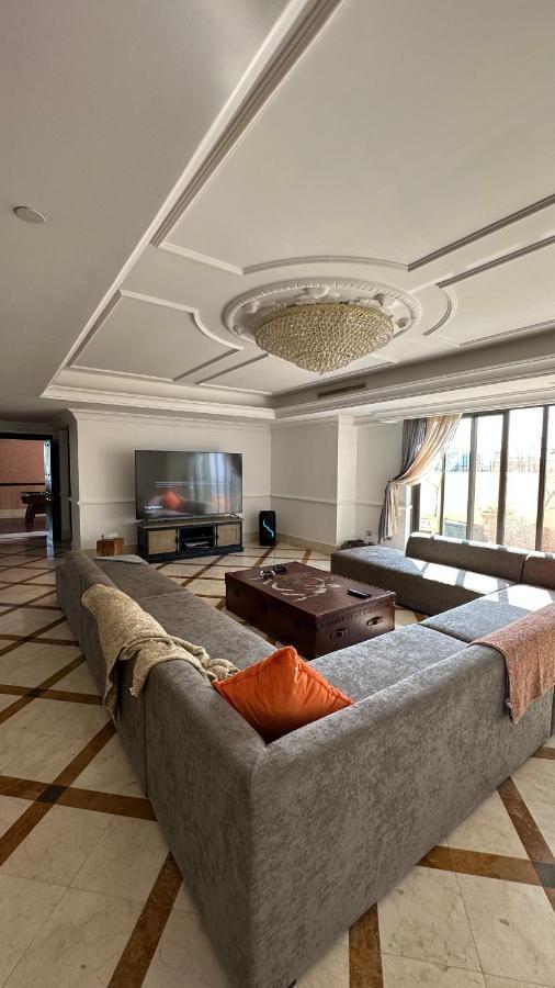 Neyar Beach Vibes - The Penthouse Hostel Dubai Buitenkant foto